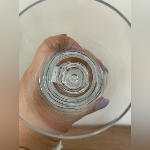 Crate & Barrel Krosno Verve Wine Glass Controlled Bubbles 10 OZ - Picture 6 of 8